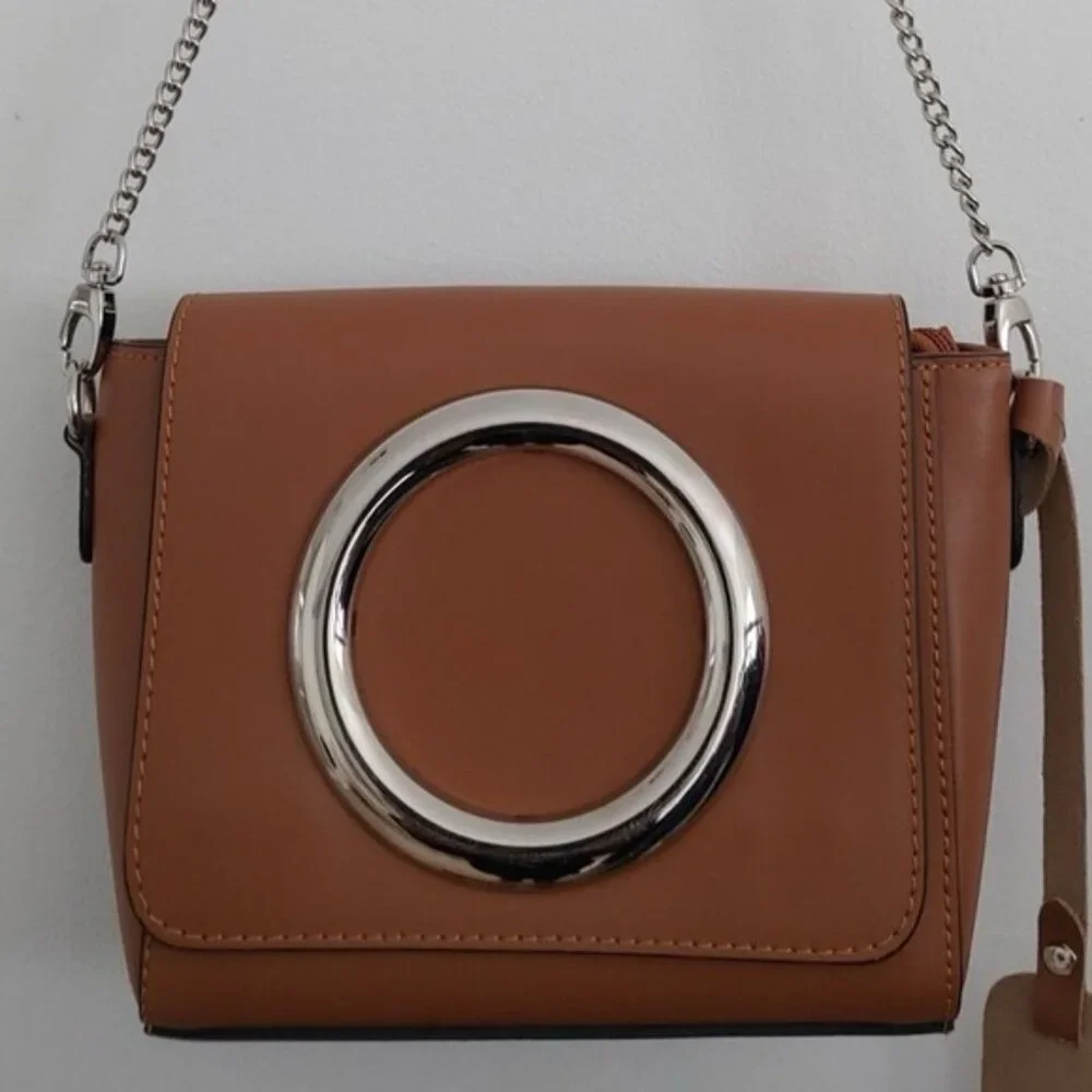 Persaman New York Ring Flap Crossbody - Picture 1 of 15